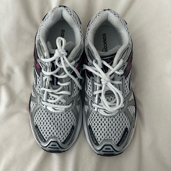 Saucony Women's Athletic Shoes - Gray and Pink - Picture 4 of 7